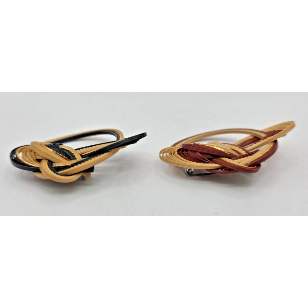 Vintage Quilled Bamboo Brooch x2 Blue Tan Red Tan Gold Tone Knots Made in Taiwan - Picture 3 of 8